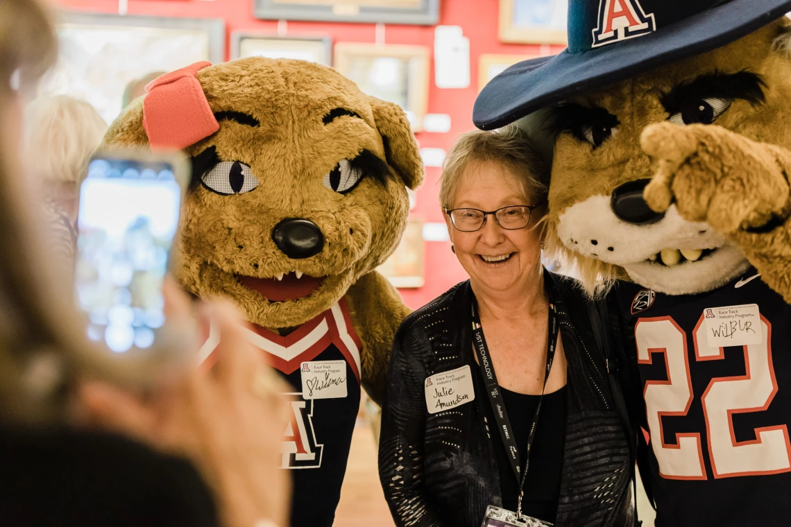 CALS alumni mingle at RTIP evening event at the Mountain Oyester Club in Tucson, Arizona. 