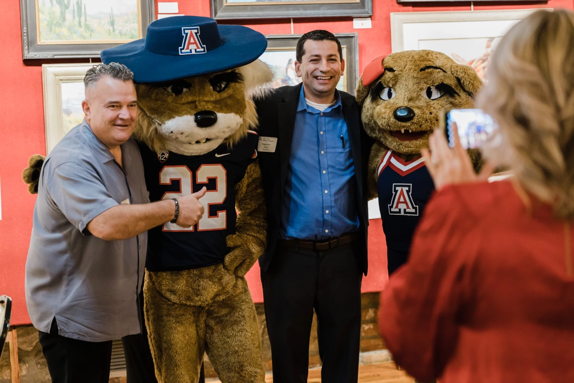 CALS alumni mingle at RTIP evening event at the Mountain Oyester Club in Tucson, Arizona. 