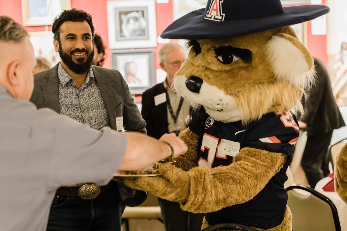 CALS alumni mingle at RTIP evening event at the Mountain Oyester Club in Tucson, Arizona. 